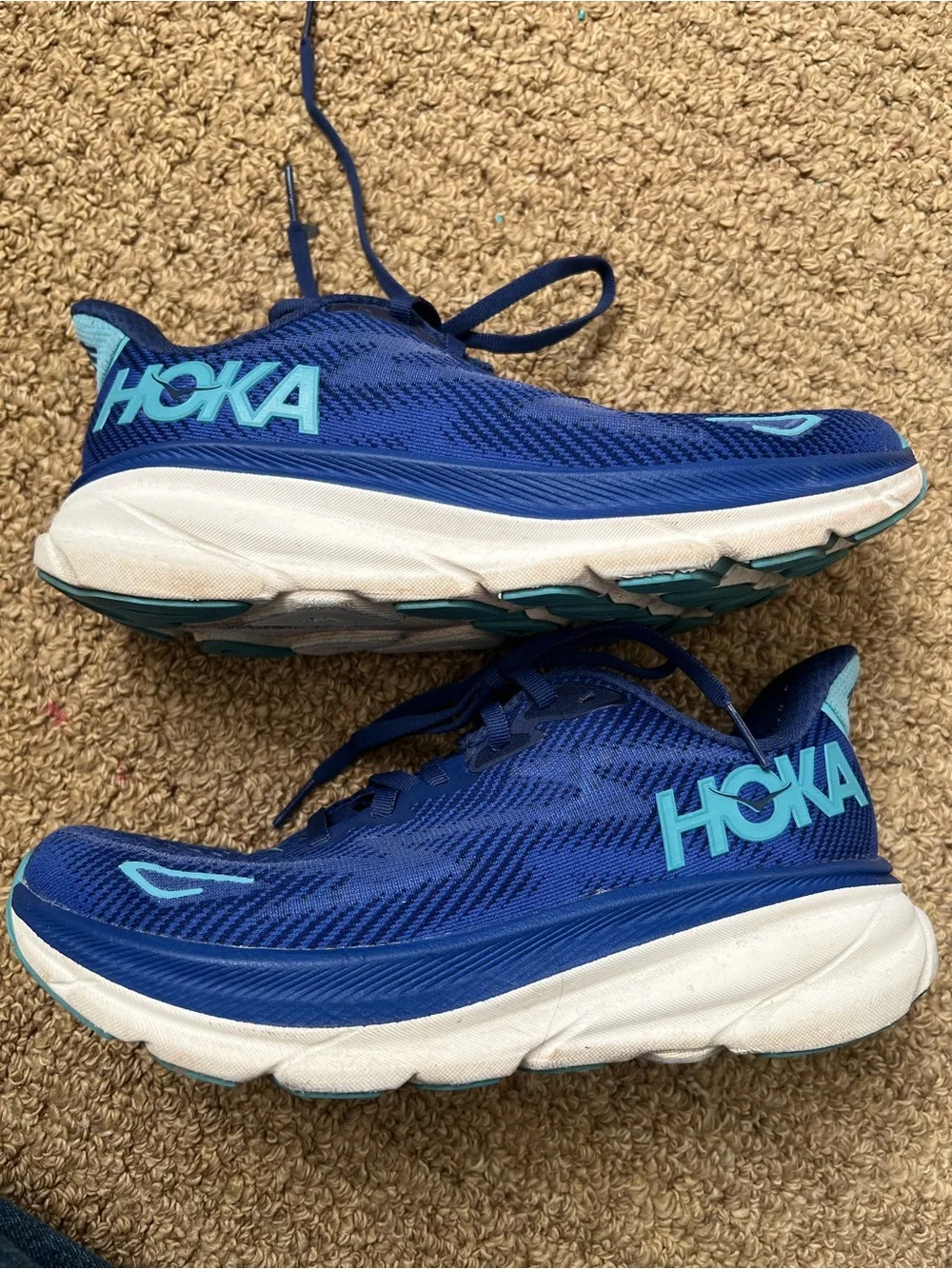 Hoka Clifton 9 running shoes
